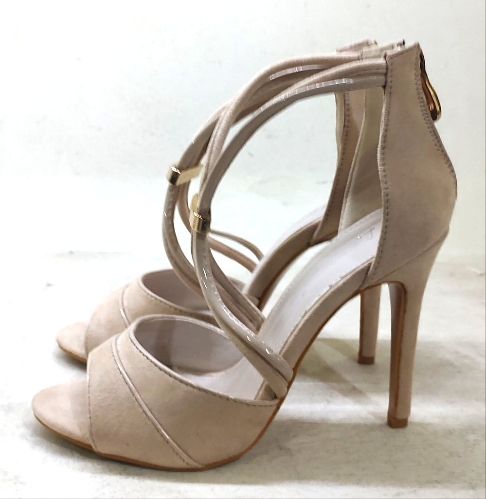 Sandalo beige - sconto del 50%