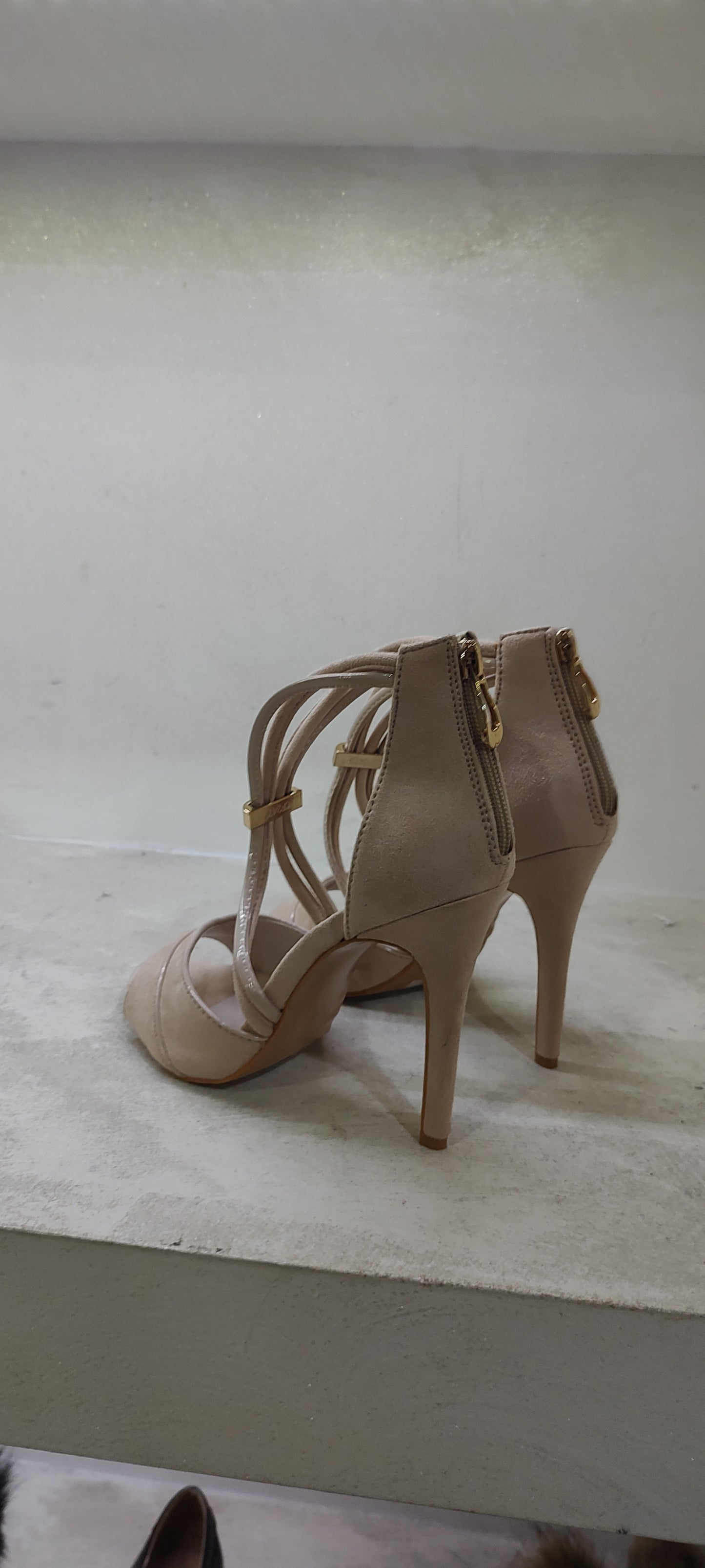 Sandalo beige - sconto del 50%